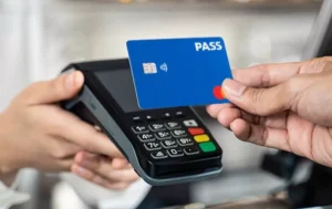 Ven y obtén más ventajas en tus compras informándote de cómo solicitar la tarjeta Carrefour Pass.